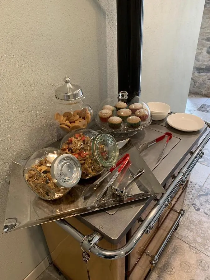 Il Mulino Di Aurora Bed and Breakfast Dosso del Liro Bed & Breakfast